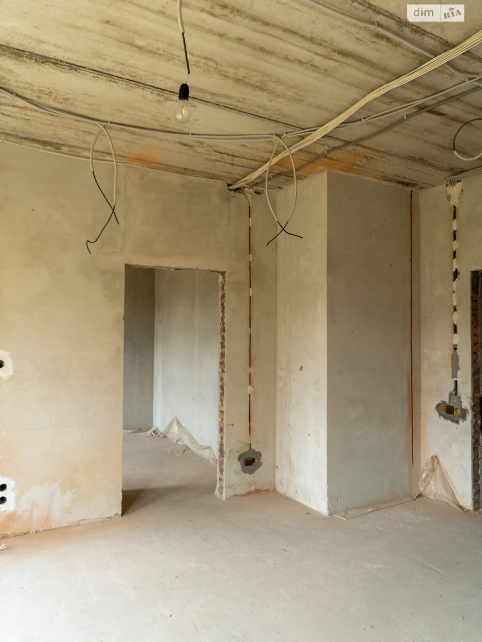 Продаж Дім