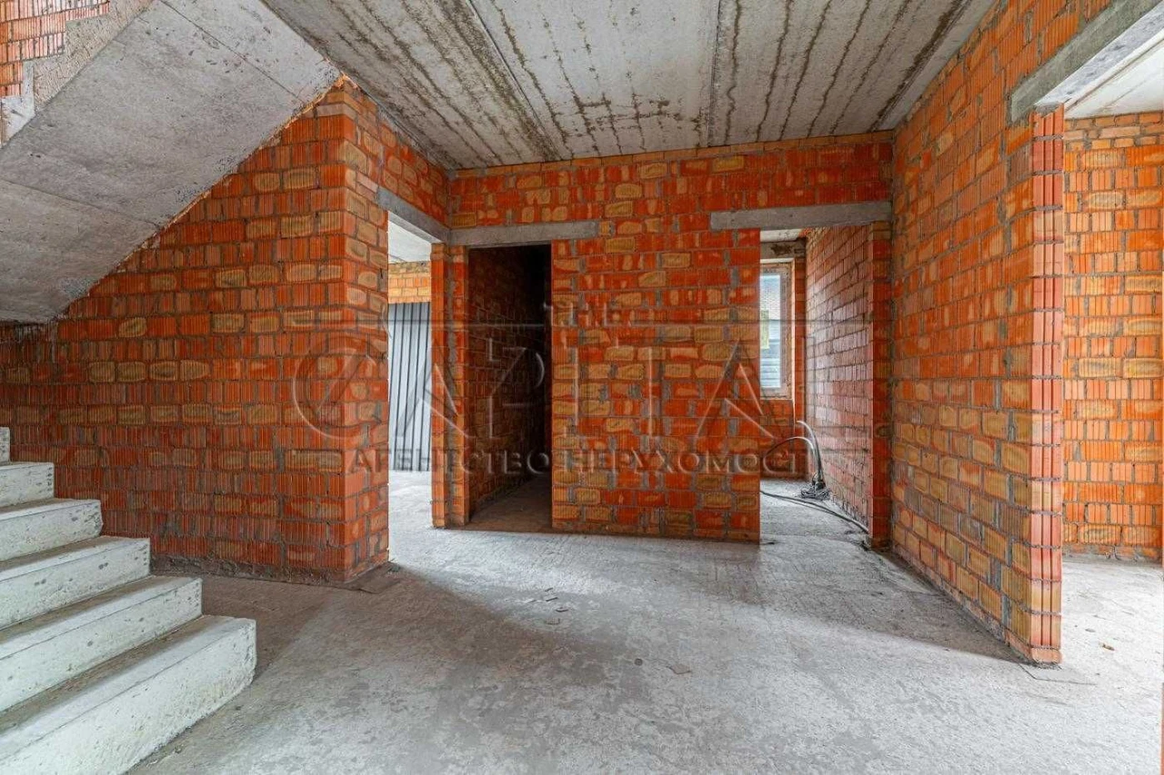 Продаж будину, Заграва 2, Буча