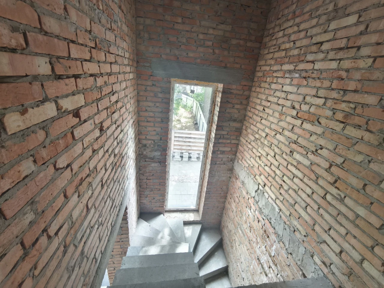 Центр! Продаж дуплексу 120 м² у Бучі | Газ | тераса | вікові