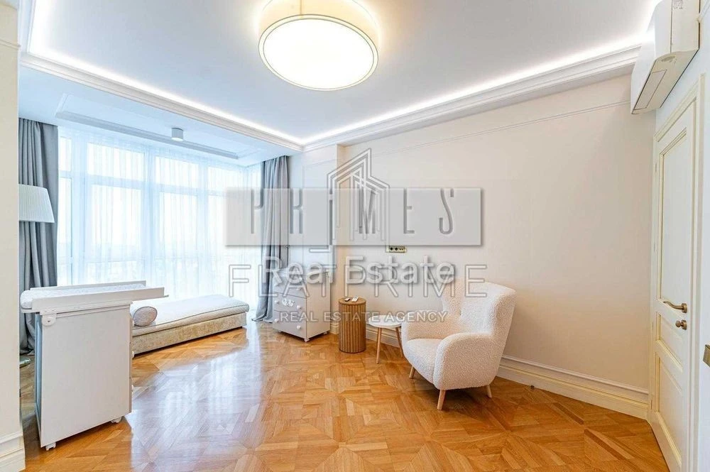 4-room apartment for sale 206m2, residential complex Novopecherski Lipki Pec