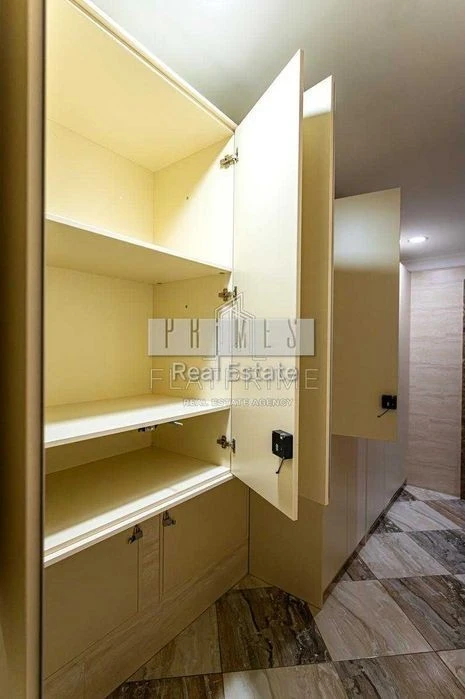 4-room apartment for sale 206m2, residential complex Novopecherski Lipki Pec