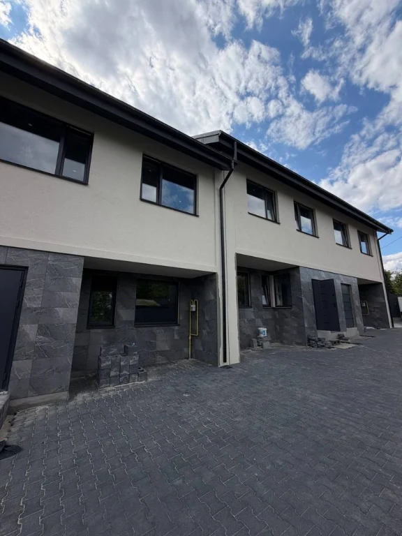Продам таунхаус у Бучі 90,6 м² + мансарда 25 м²! Просторий,