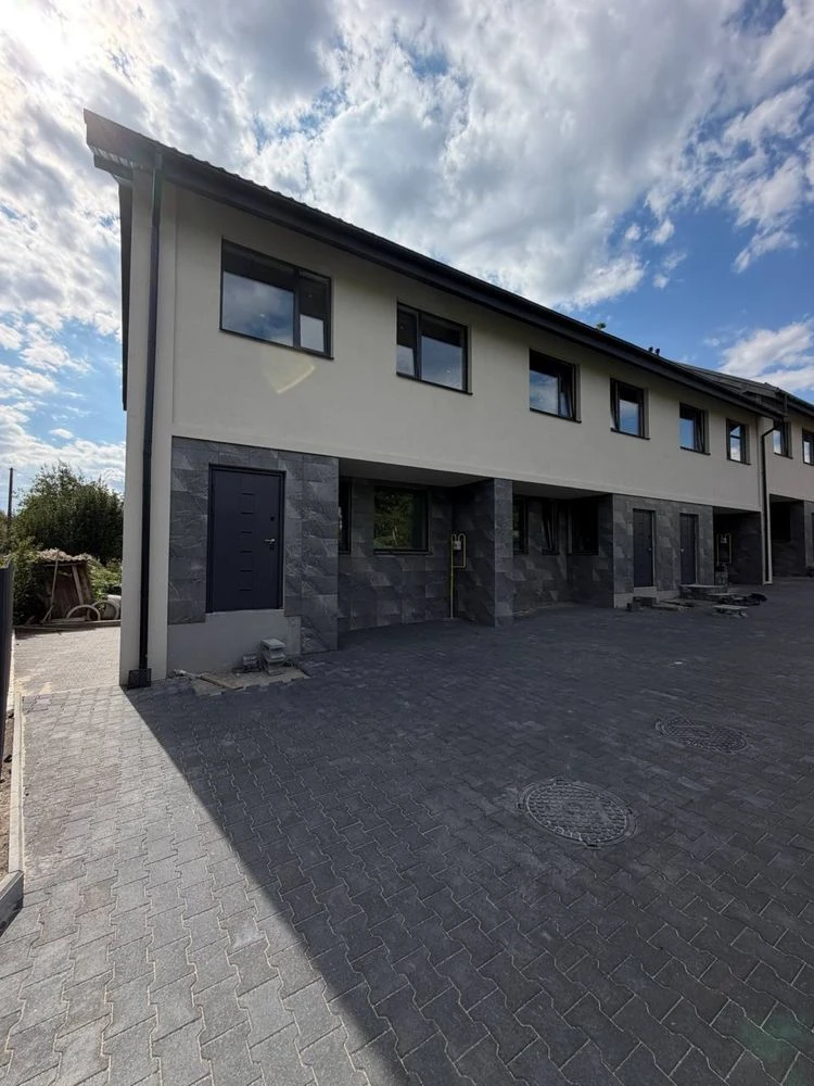 Продам таунхаус у Бучі 90,6 м² + мансарда 25 м²! Просторий,