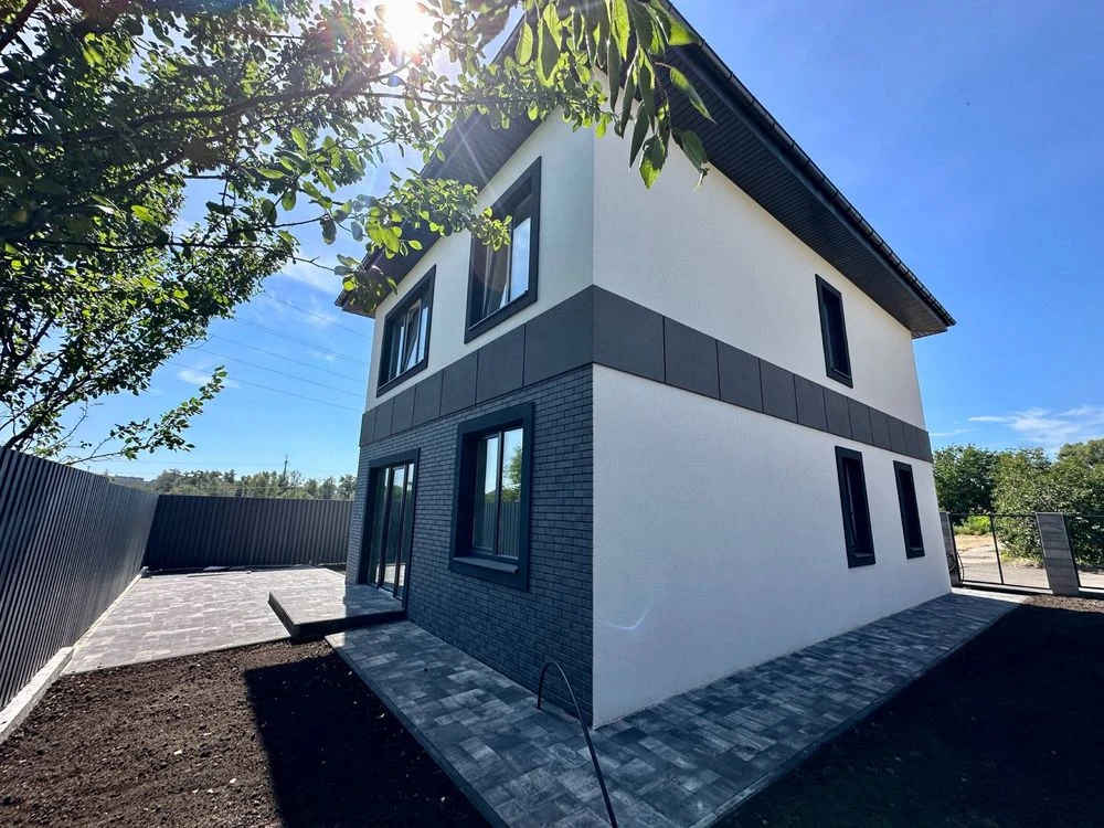 Продаж готового будинку 125 м з газом в лісовій частині міст