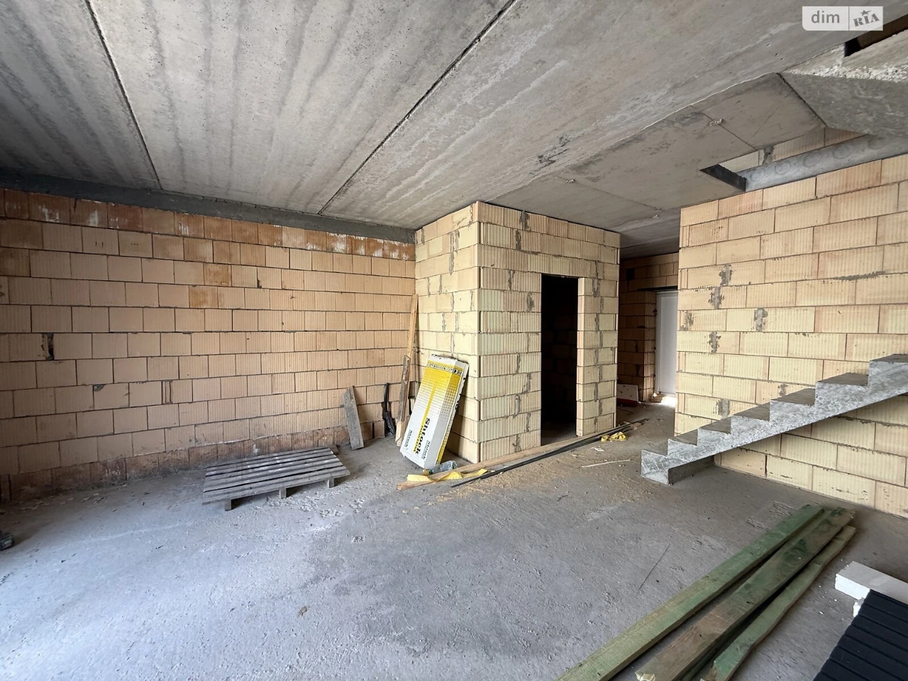 Продаж Таунхаус