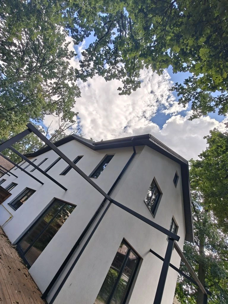 Дуплекс в оточені дубів з великою терасою! БЕЗ комісії! (ІД