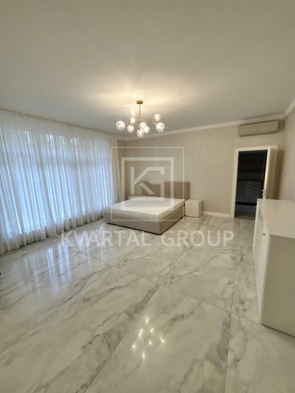 Продається Преміальний будинок 180 м² у лісовій Бучі  Басейн