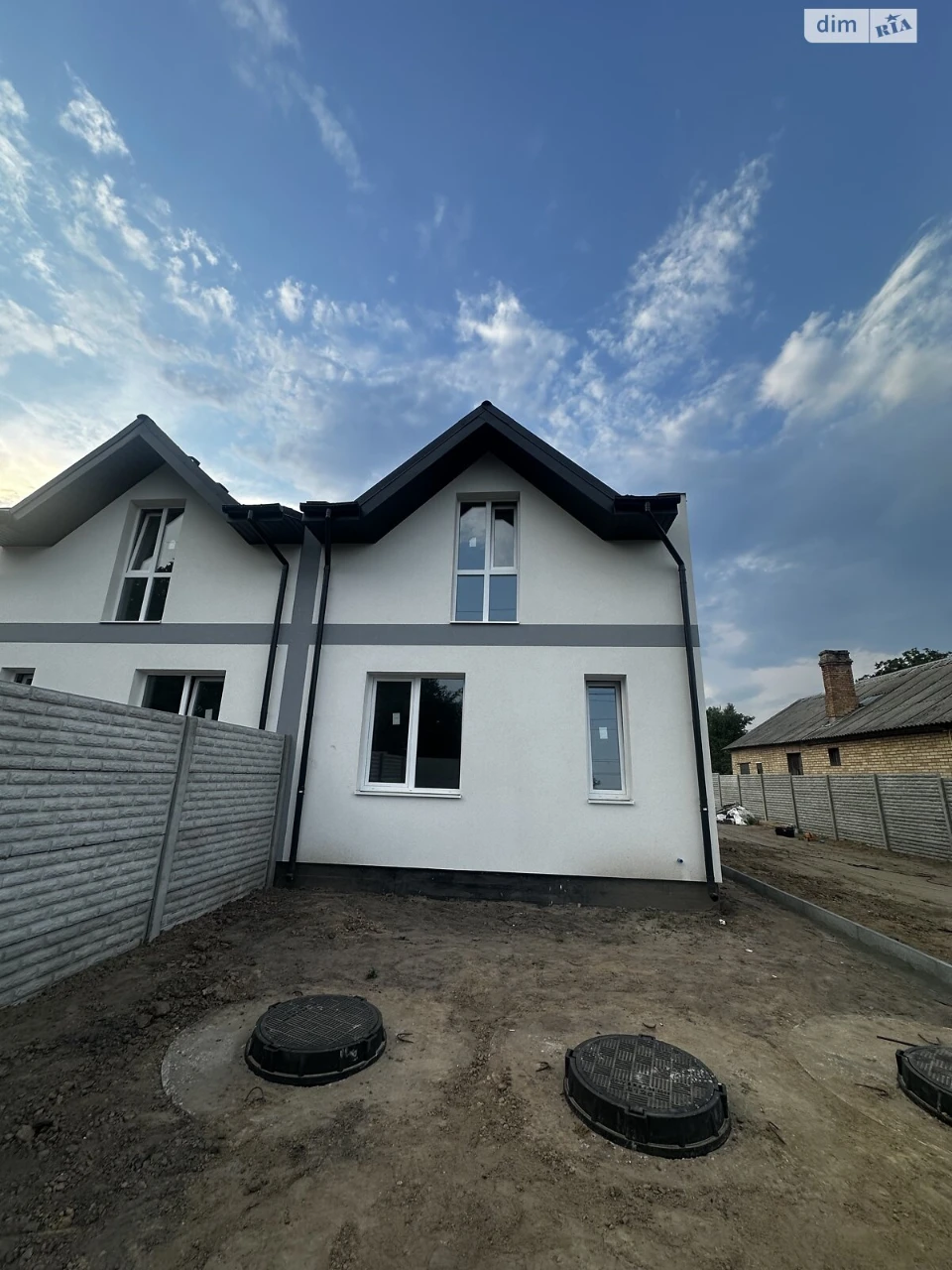 Продаж Дуплекс