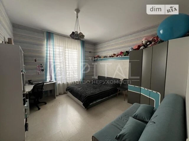 Sale of 3-room apartment 99 sq. m. on Stepana Rudnytskoho St. 18 •