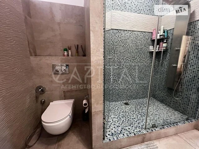 Sale of 3-room apartment 99 sq. m. on Stepana Rudnytskoho St. 18 •
