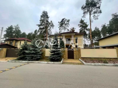 Будинок. Буча, Патріотів вул.