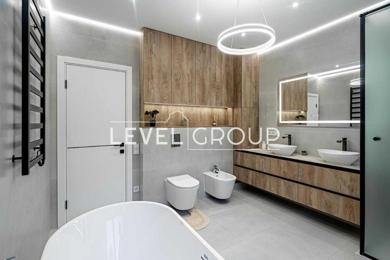 Продається дуплекс 129 м² з преміальним ремонтом і технікою