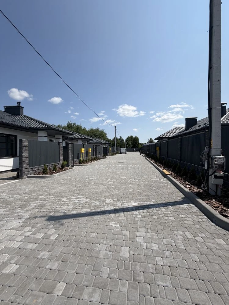 Продаж! Будинок з частковим ремонтом у  котеджному містечку
