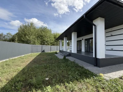 Продаж! Будинок з частковим ремонтом у  котеджному містечку