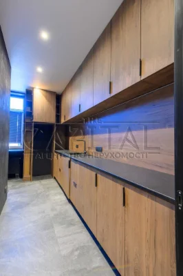 Продаж Будинок з басейном КМ Zahrava Village Генератор Інвер