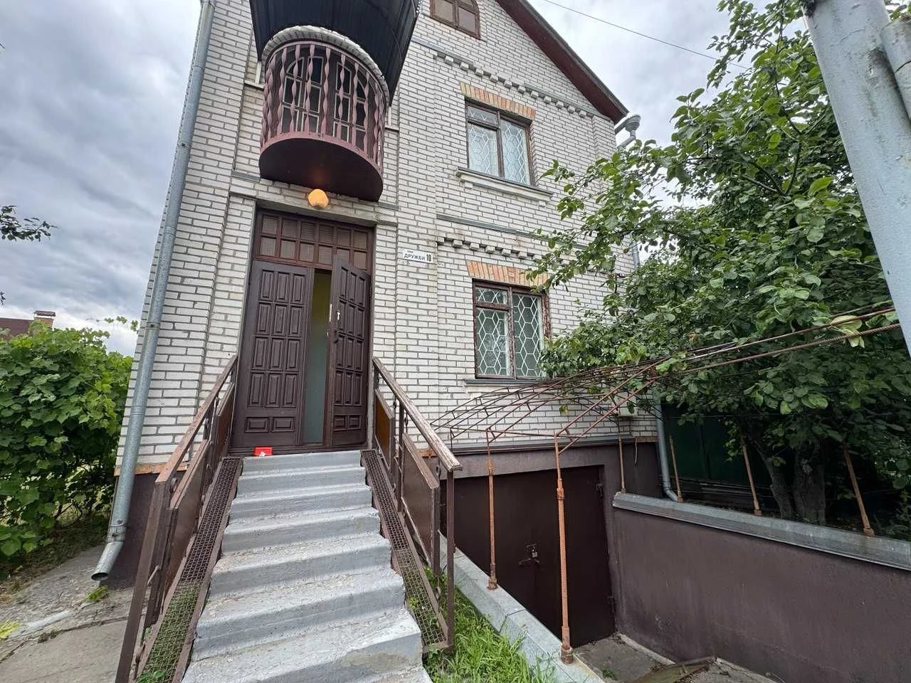 Продаж добротного цегляного будинку 130 м² в Бучі недалеко в