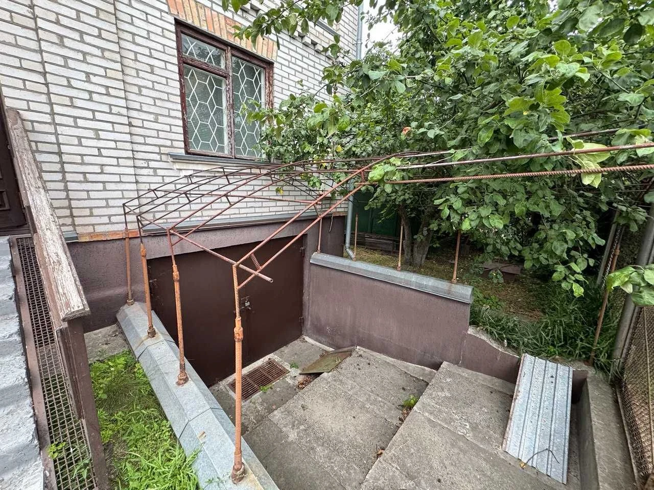 Продаж добротного цегляного будинку 130 м² в Бучі недалеко в