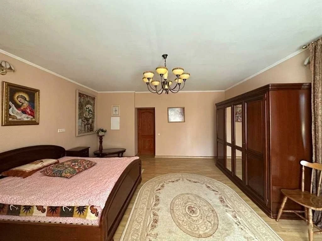 Продаж будинку 166м². Меблі. Техніка. 3 спальні. Ремонт. Сау