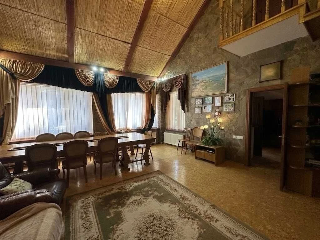 Продаж будинку 166м². Меблі. Техніка. 3 спальні. Ремонт. Сау