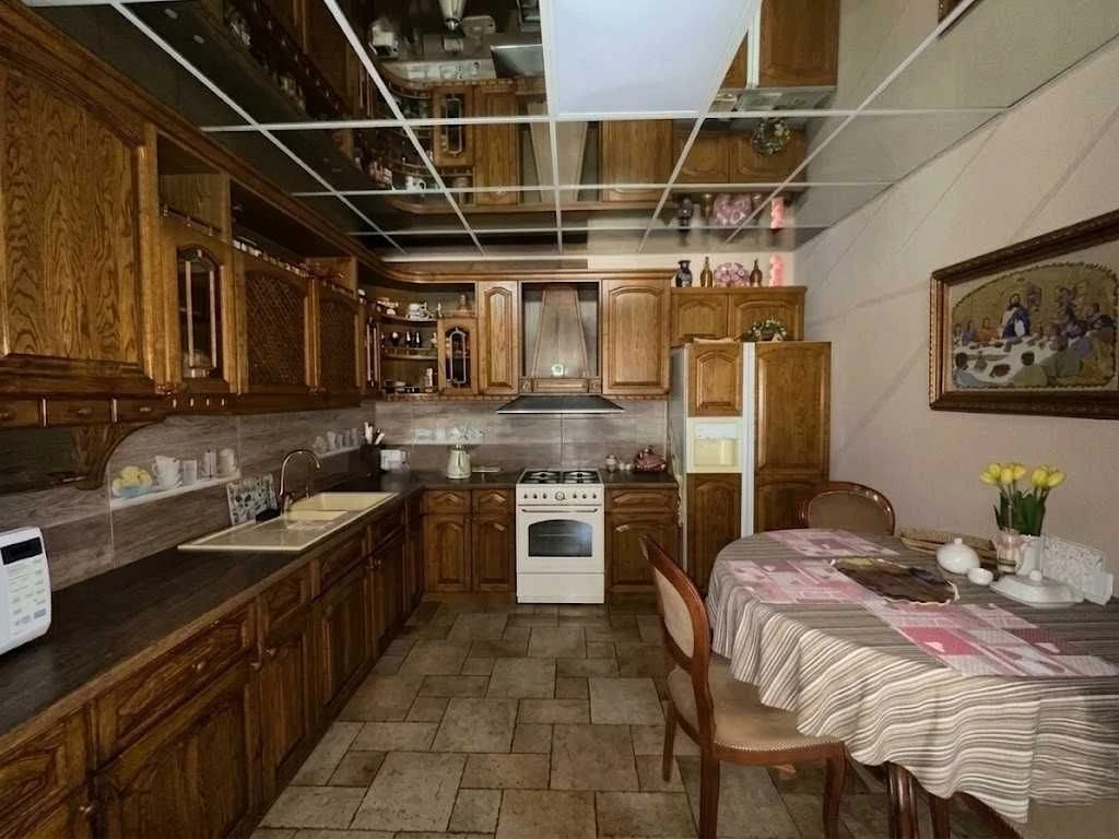 Продаж будинку 166м². Меблі. Техніка. 3 спальні. Ремонт. Сау