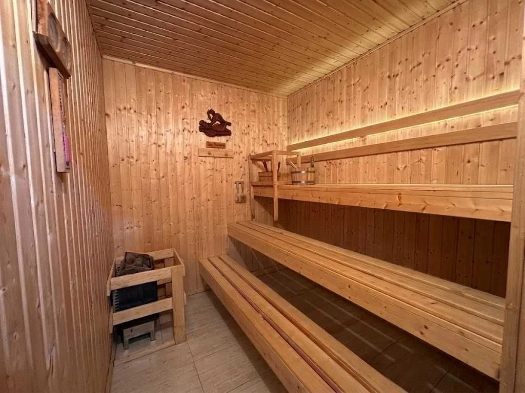 Продаж будинку 166м². Меблі. Техніка. 3 спальні. Ремонт. Сау