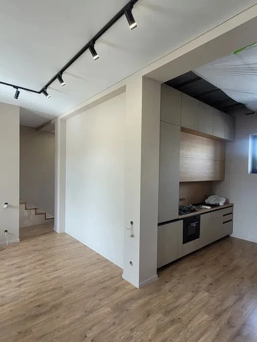 Продаж сучасного таунхауса 145 м² у Бучі | Власний двір