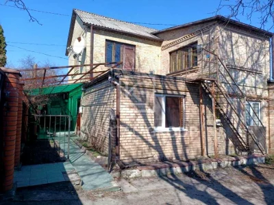 Будинок. Буча, Південна