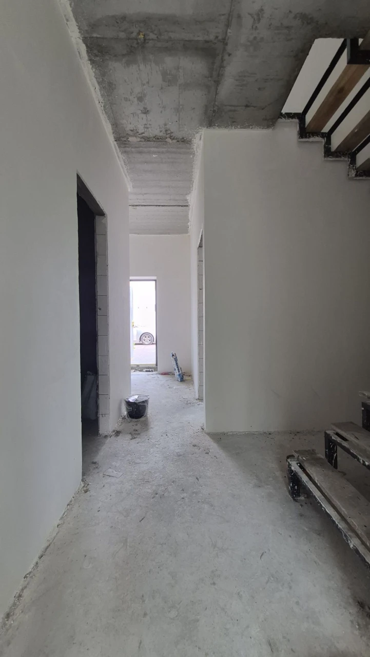 Кутовий таунхаус в Бучі | 98м² 2,21 сотки | Газ, школа, Буча