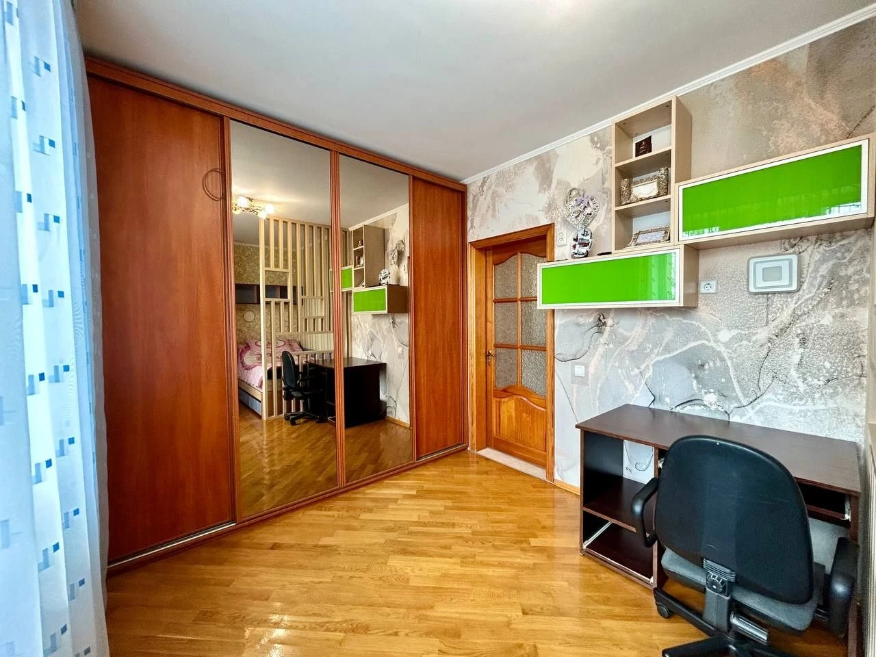 Будинок в Бучі. З гостьовим будинком! Ділянка 8,5 соток. Цен