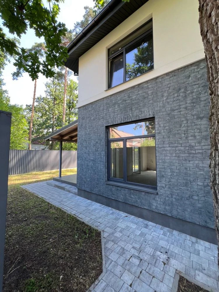 Продаж будинку 150 м² у Бучі! 4 спальні, закрита територія,