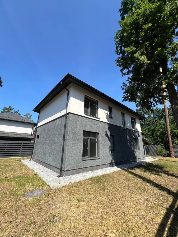 Продаж будинку 150 м² у Бучі! 4 спальні, закрита територія,