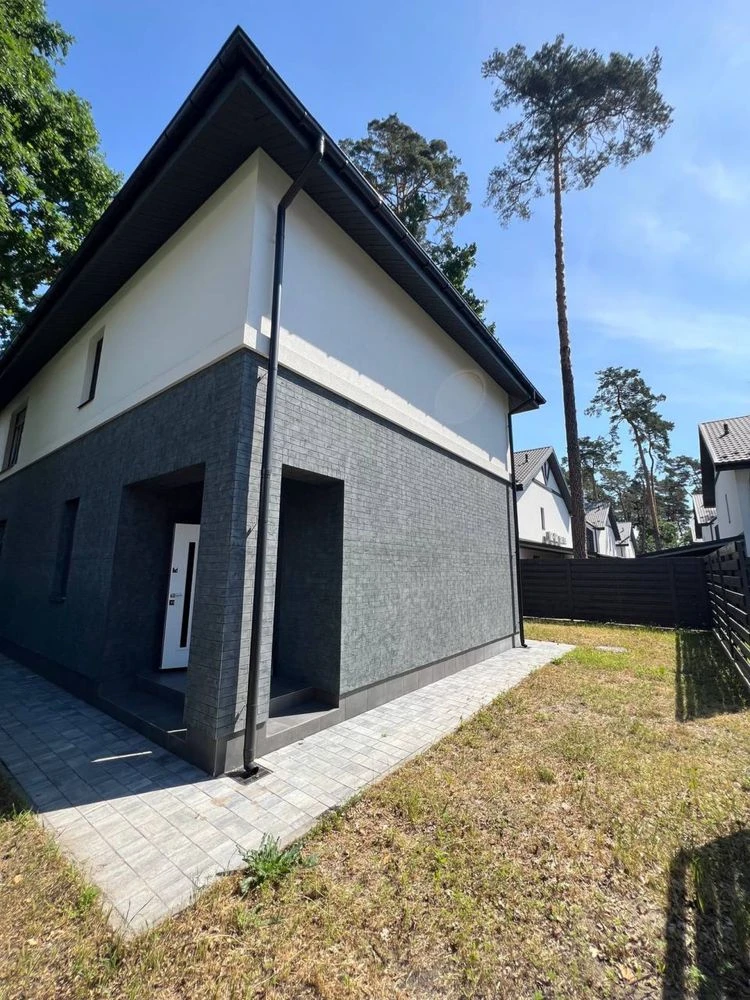 Продаж будинку 150 м² у Бучі! 4 спальні, закрита територія,