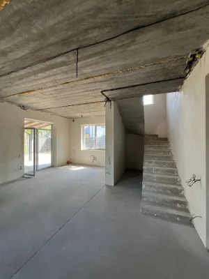 Продаж будинку 150 м² у Бучі! 4 спальні, закрита територія,