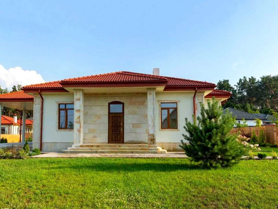 Будинок. Буча, Миколи Лисенка вул.