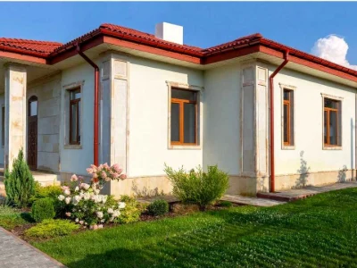 Будинок. Буча, Миколи Лисенка вул.
