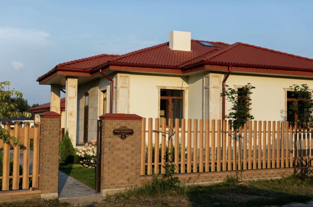 БЕЗ КОМІСІЇ, готовий будинок 250м2, на ділянці 12 соток, Ліс