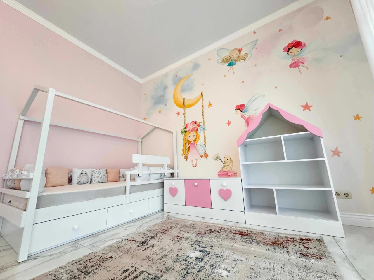 Продаж Лісова Буча: будинок 220 м² з ремонтом, 10 соток, бас