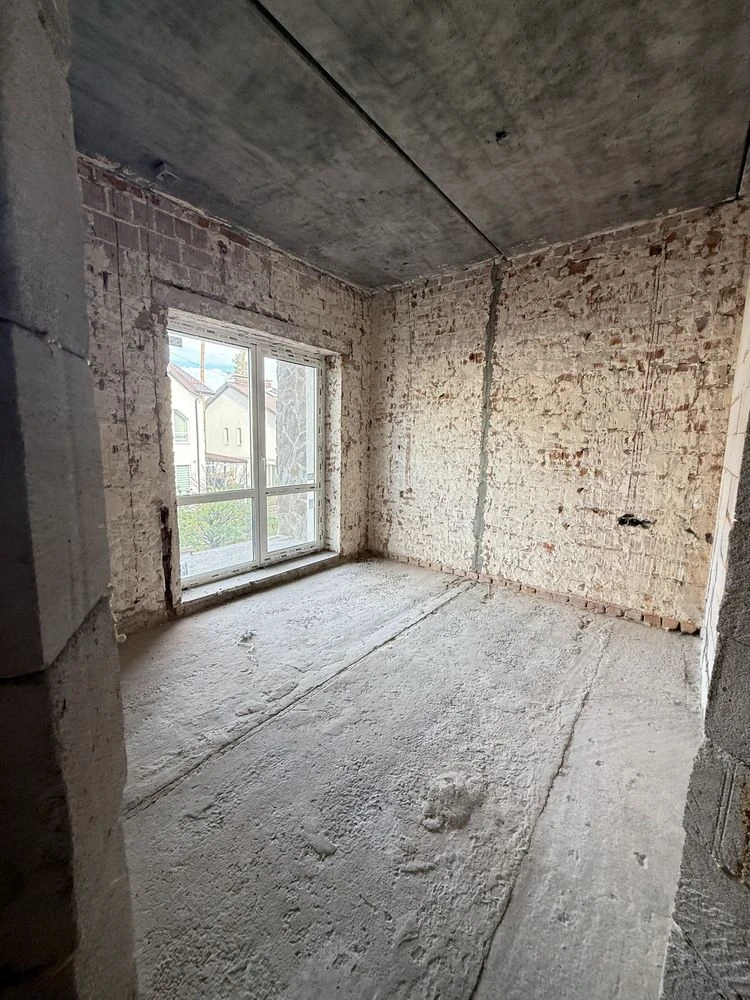 Продам ТАУНХАУС ЖК  750$-м/кв
