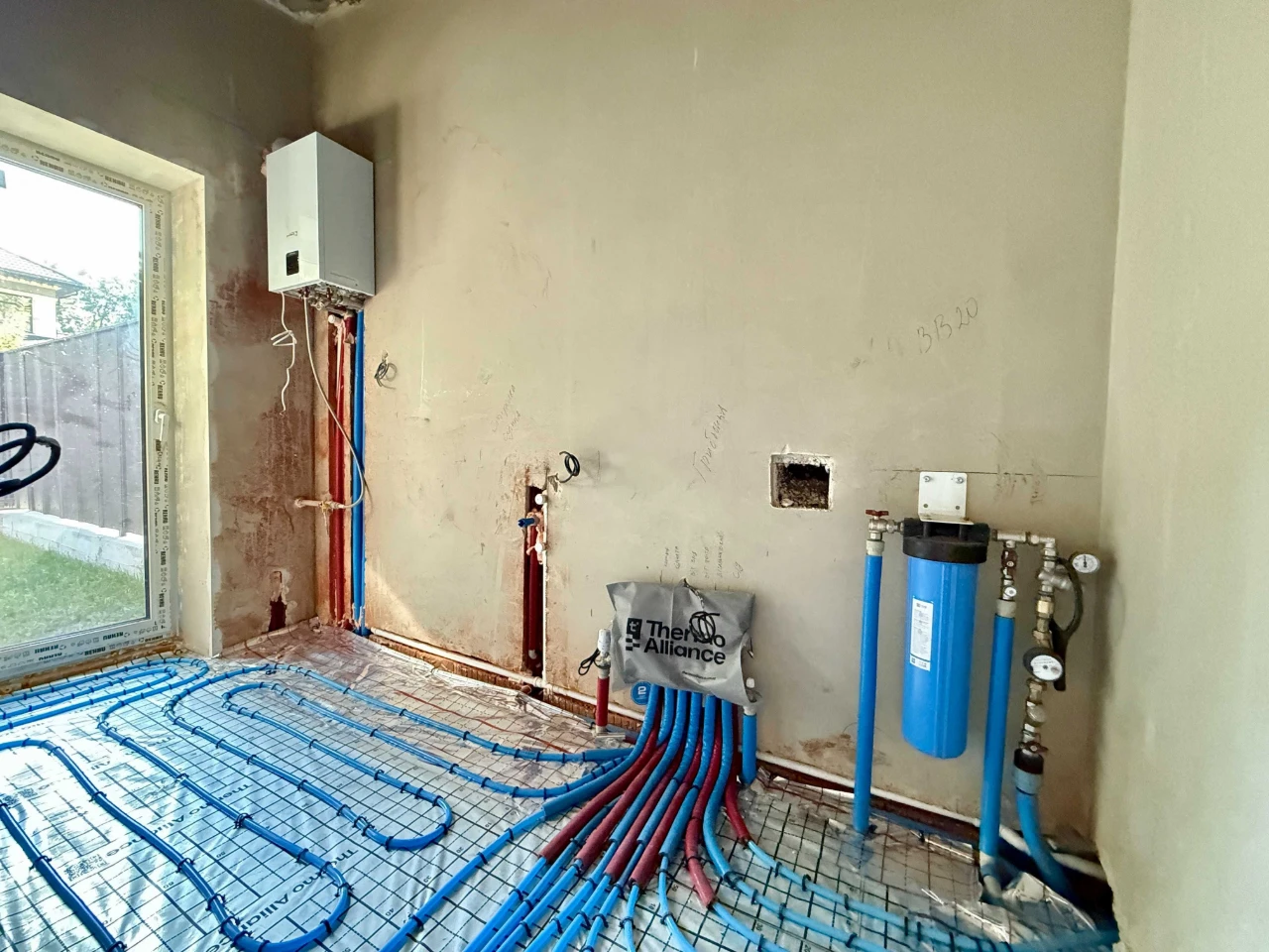 Дуплекс в центрі Бучі! Газове опалення, велика ділянка.