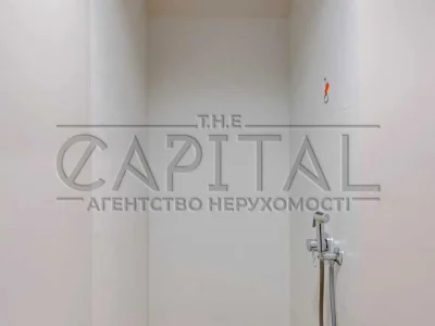 Будинок. Буча,