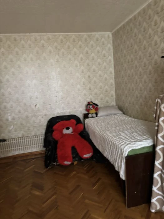 Продаж 3 к кв, метро Олексіівська