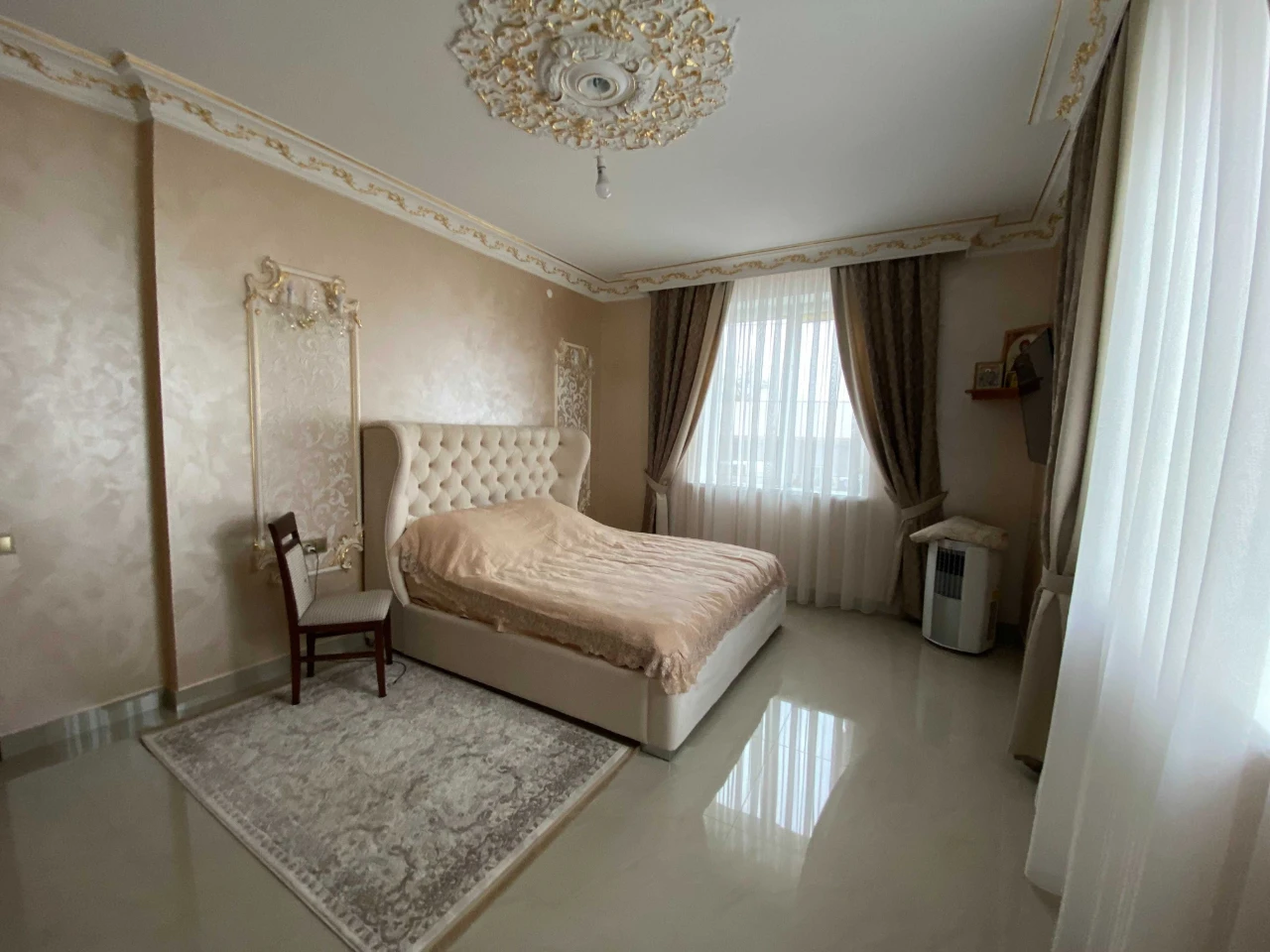 Розкішний будинок 295 м² з теплонасосом, сауною та ділянкою