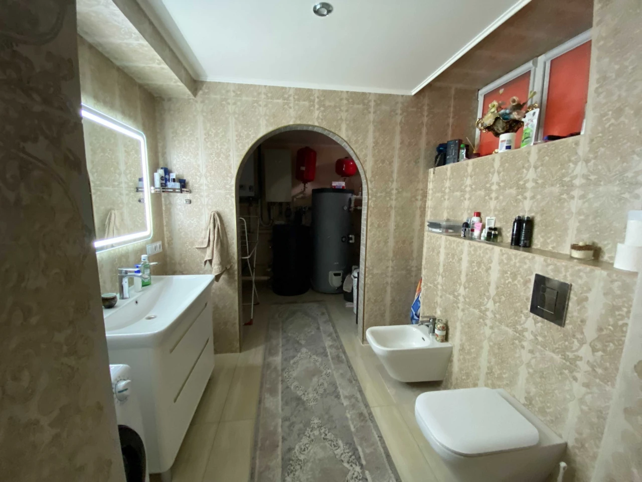 Розкішний будинок 295 м² з теплонасосом, сауною та ділянкою