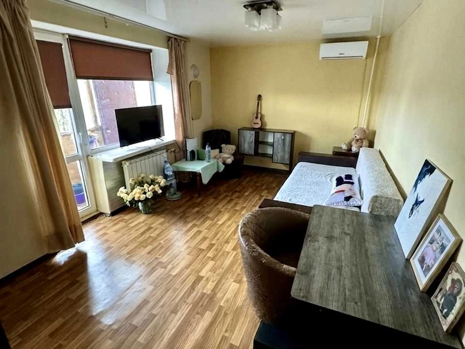 Квартира. Харків, Науки просп. (Леніна)
