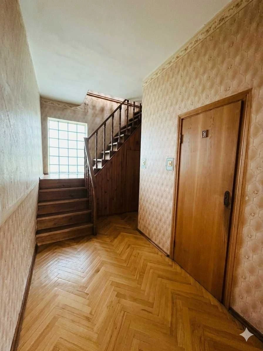 Продаж будинку та ділянки 18.5 соток! Затишне місце, газ, це