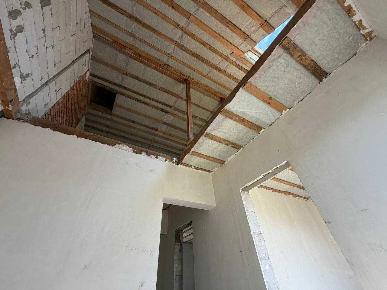 Дуплекс 130 м² + мансарда 65 м² | Центр Бучі | Газ | Школа п