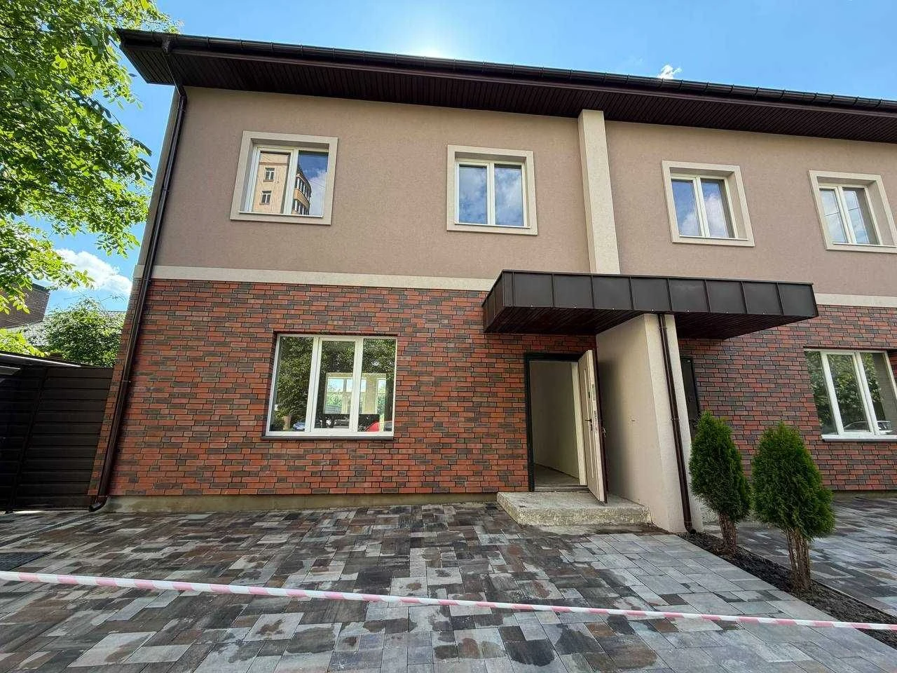 Дуплекс 130 м² + мансарда 65 м² | Центр Бучі | Газ | Школа п