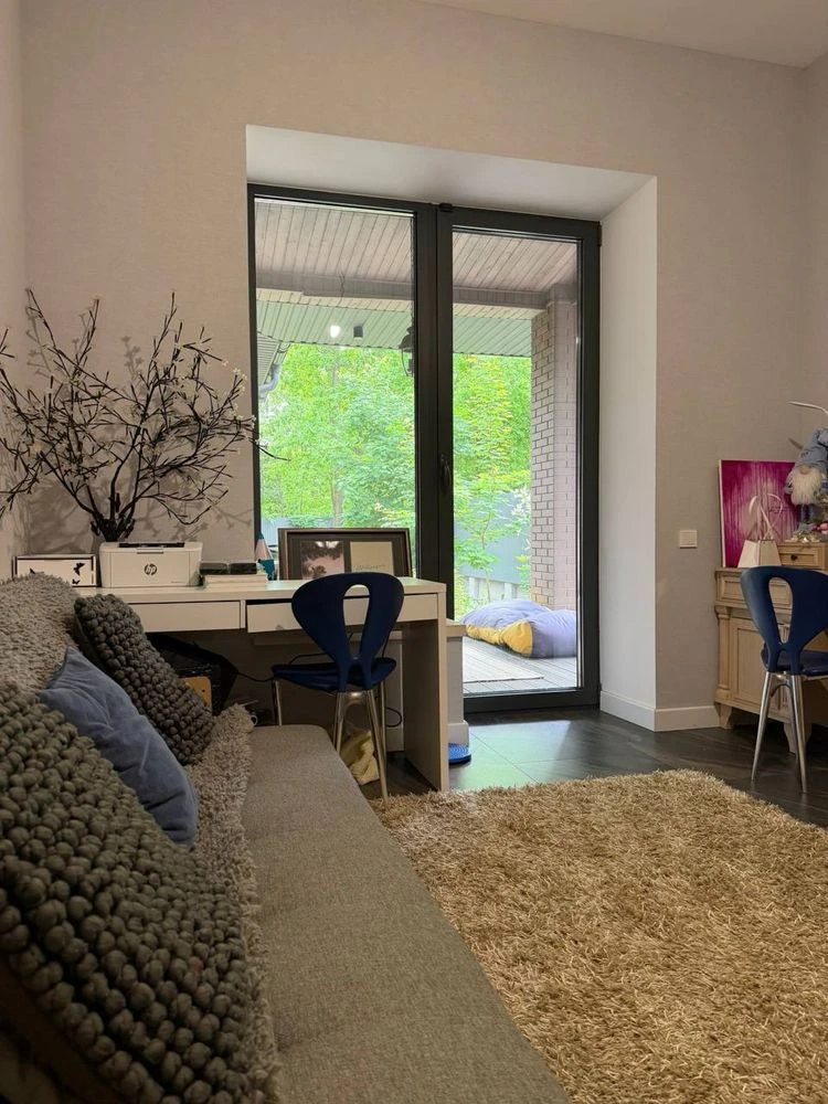 Будинок 290 м² | центр Бучі | автономність | 14 соток | 3 те