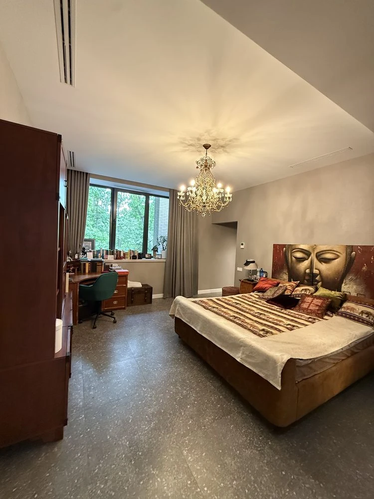 Будинок 290 м² у центрі Бучі | 14 соток | Автономний | Розум
