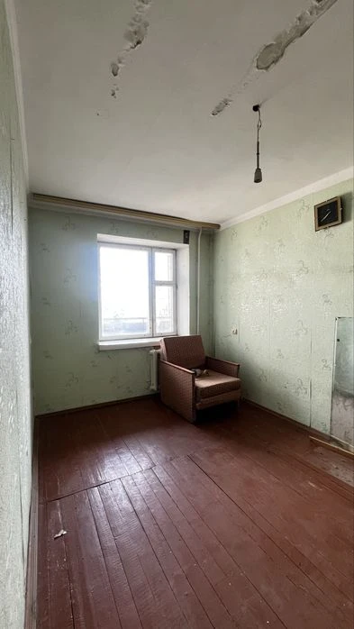 Продаж двокімнатної квартири на Крошні
